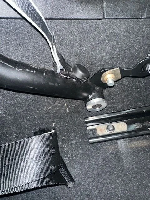 2016 Parts & Memorabilia Seats & Interior - Image 3 of 3