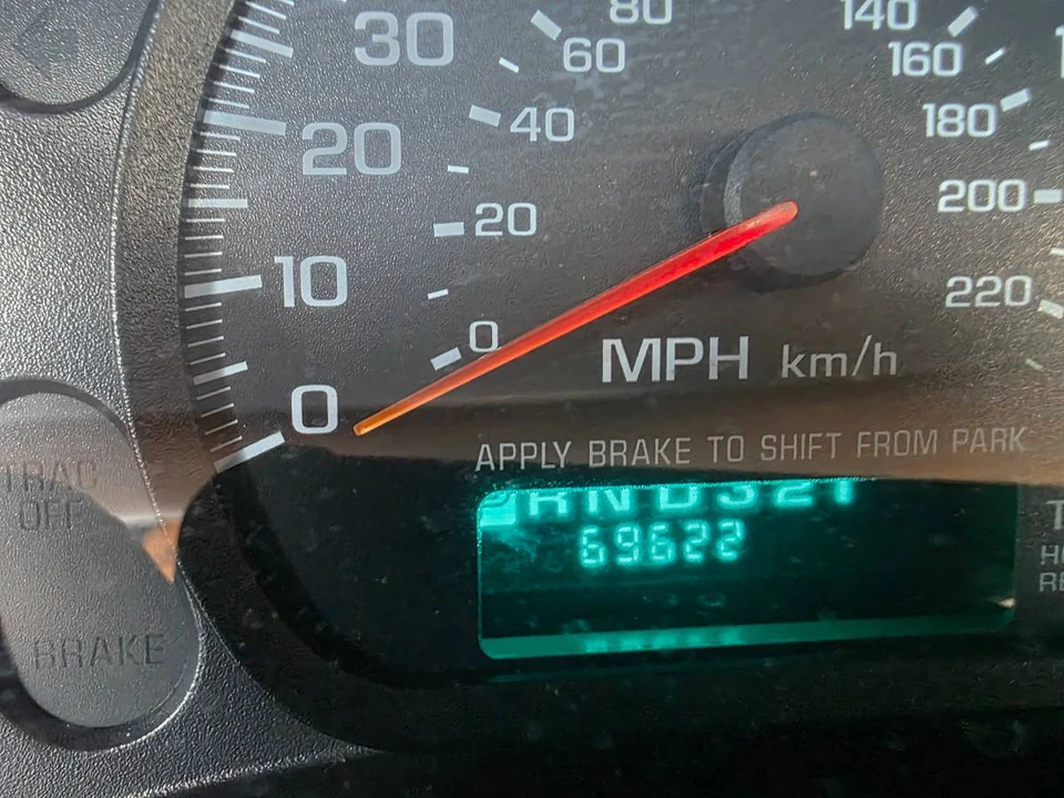 2000 Chevrolet Monte Carlo 6th Gen - Image 14 of 15