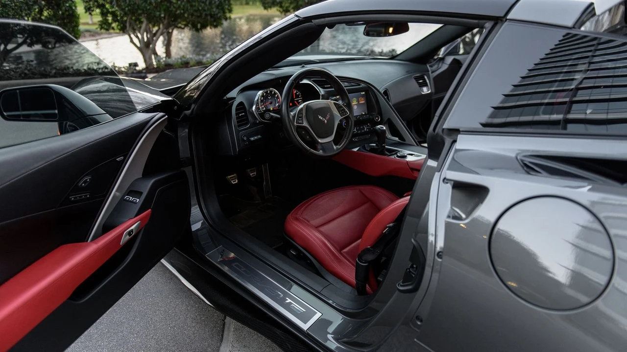2015 Chevrolet Corvette C7 - Image 21 of 31
