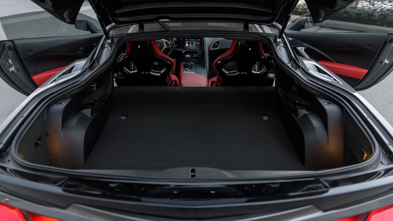 2015 Chevrolet Corvette C7 - Image 17 of 31