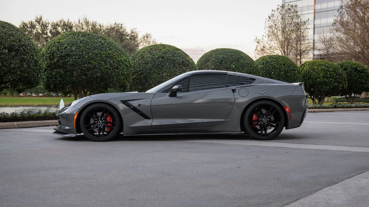 2015 Chevrolet Corvette C7 - Image 14 of 31