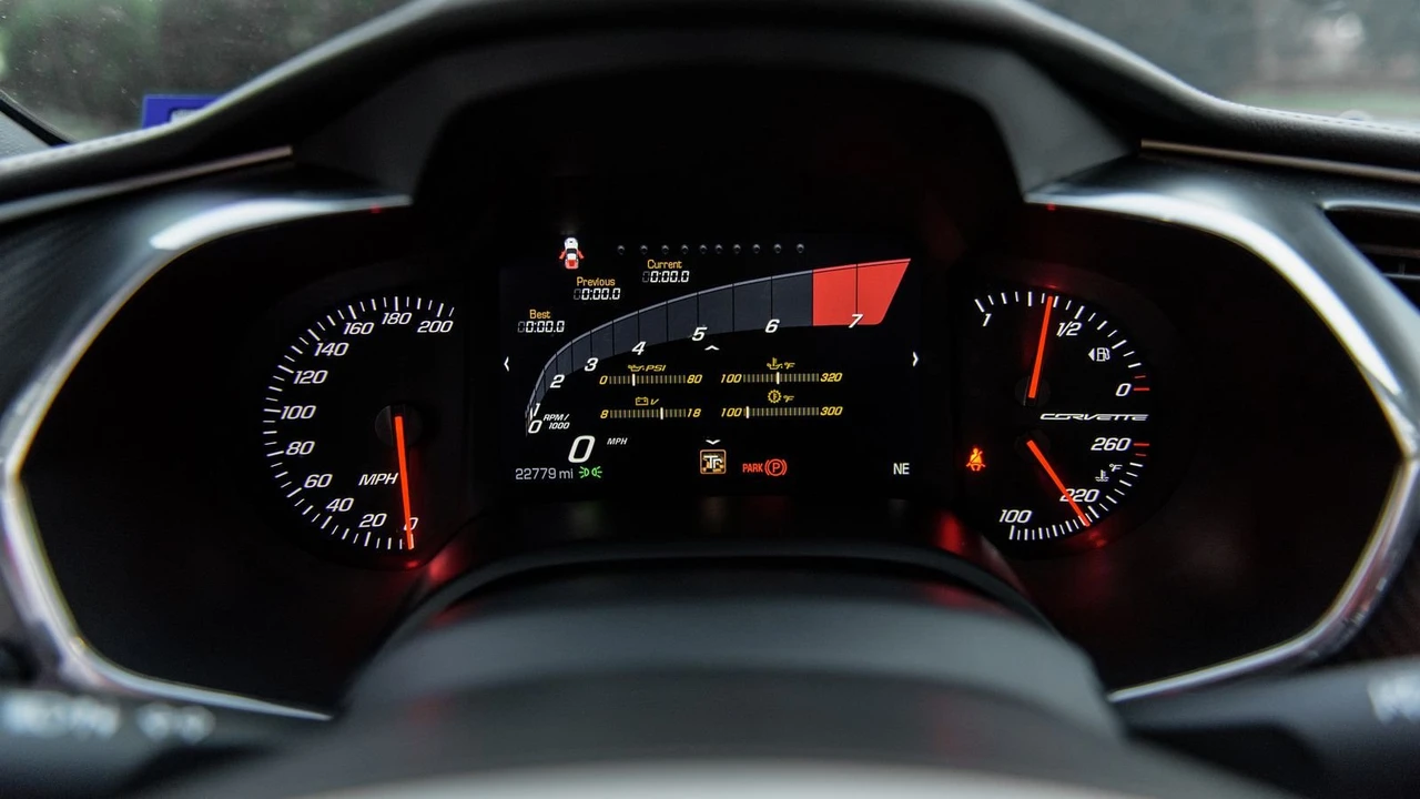 2015 Chevrolet Corvette C7 - Image 27 of 31