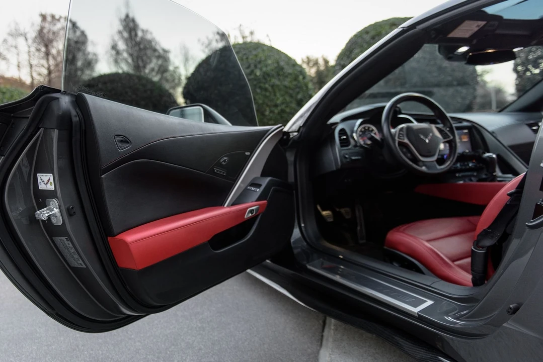 2015 Chevrolet Corvette C7 - Image 20 of 31
