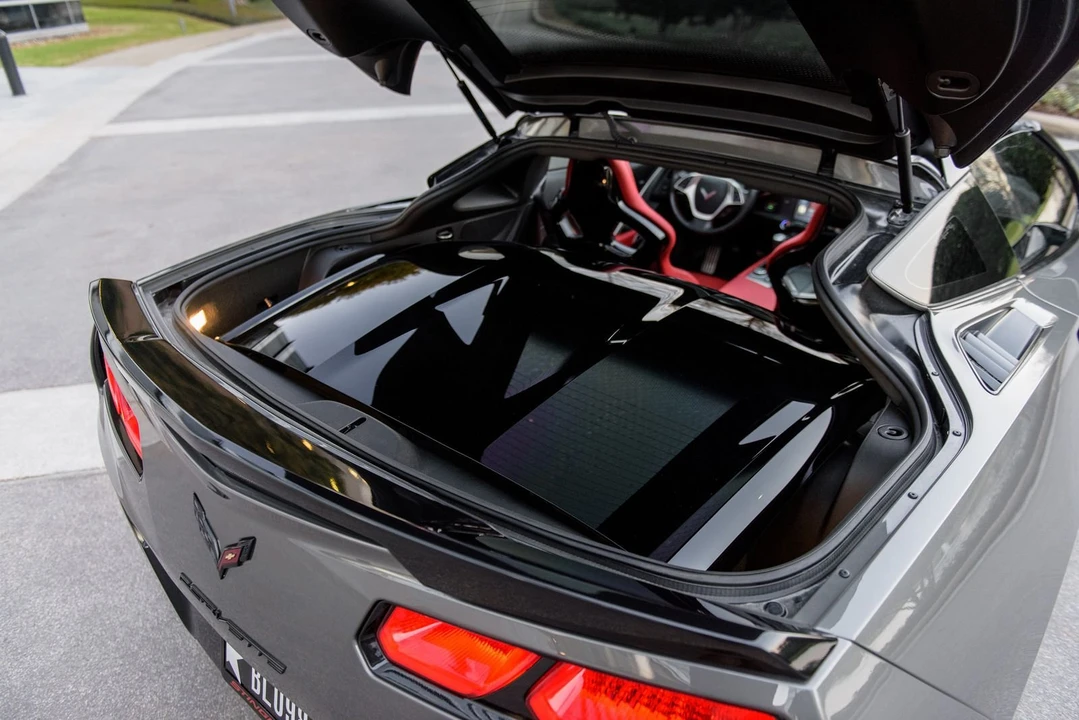 2015 Chevrolet Corvette C7 - Image 28 of 31
