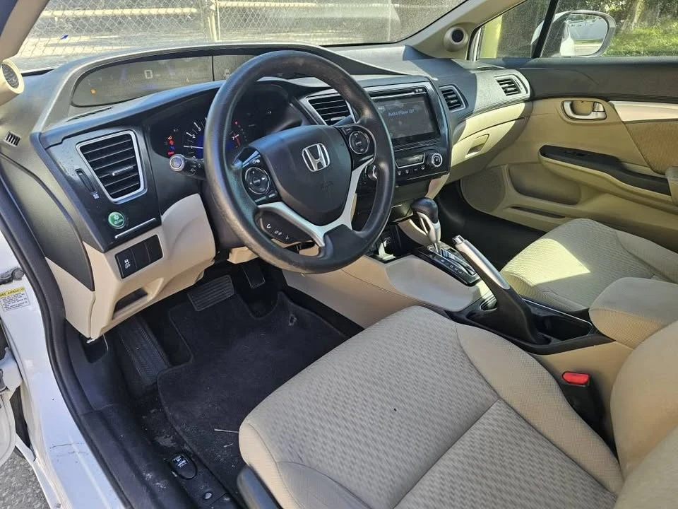 2014 Honda Civic 9th Gen - Image 13 of 17