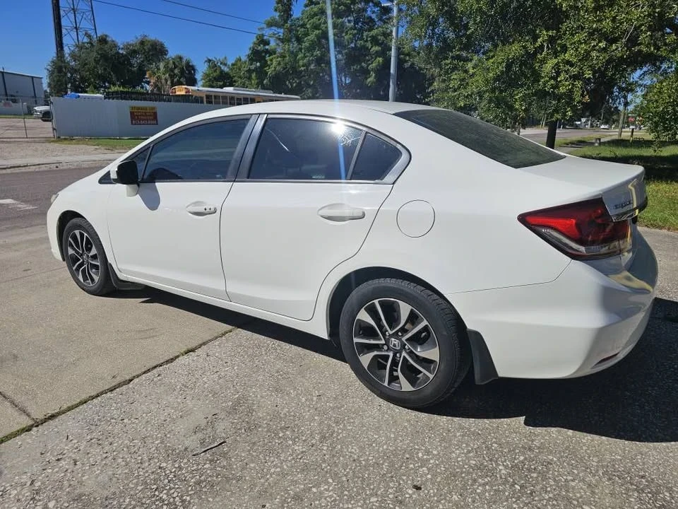 2014 Honda Civic 9th Gen - Image 6 of 17