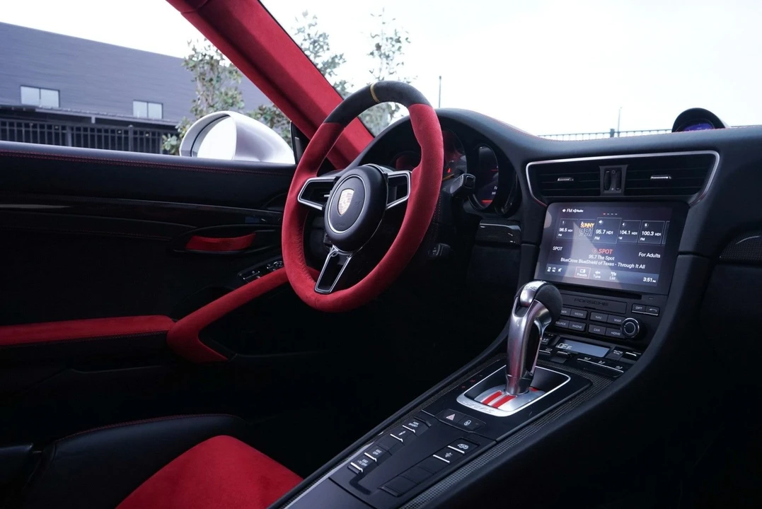 2018 Porsche 991 GT2 RS - Image 12 of 13