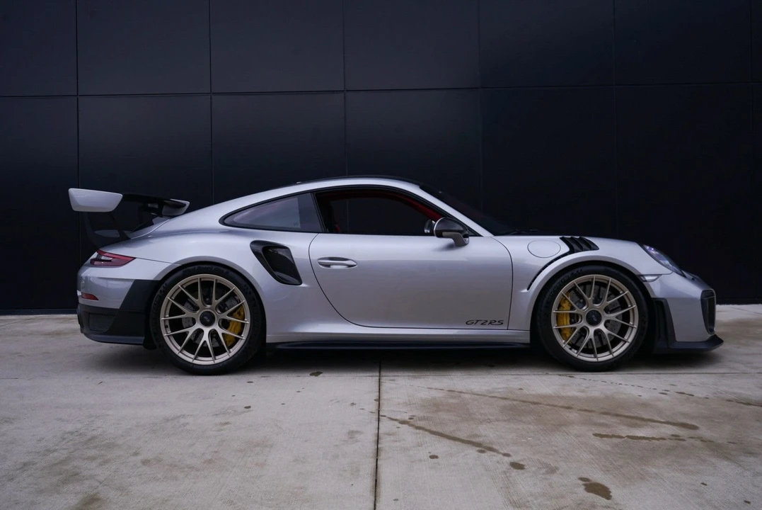 2018 Porsche 991 GT2 RS - Image 4 of 13
