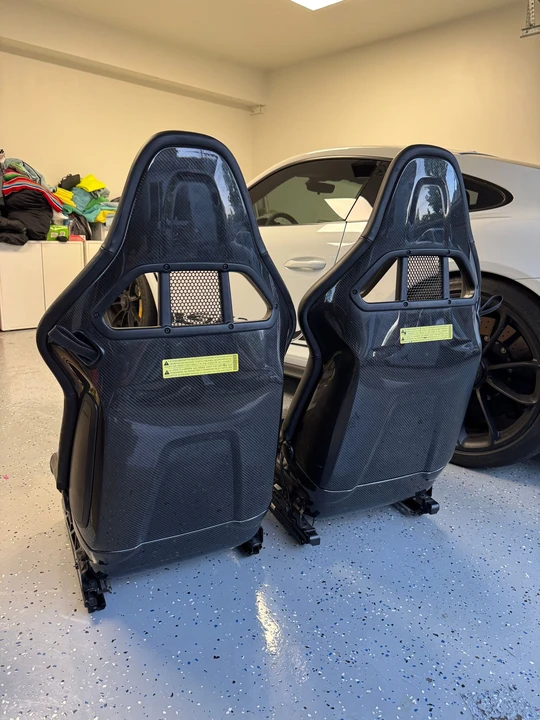 2007 Parts & Memorabilia Seats & Interior - Image 22 of 24