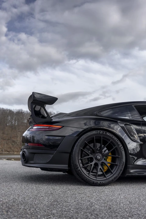 2018 Porsche 991 GT2 RS - Image 2 of 9