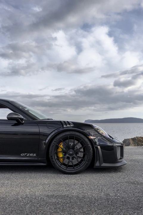 2018 Porsche 991 GT2 RS - Image 5 of 9