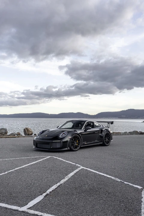 2018 Porsche 991 GT2 RS - Image 4 of 9