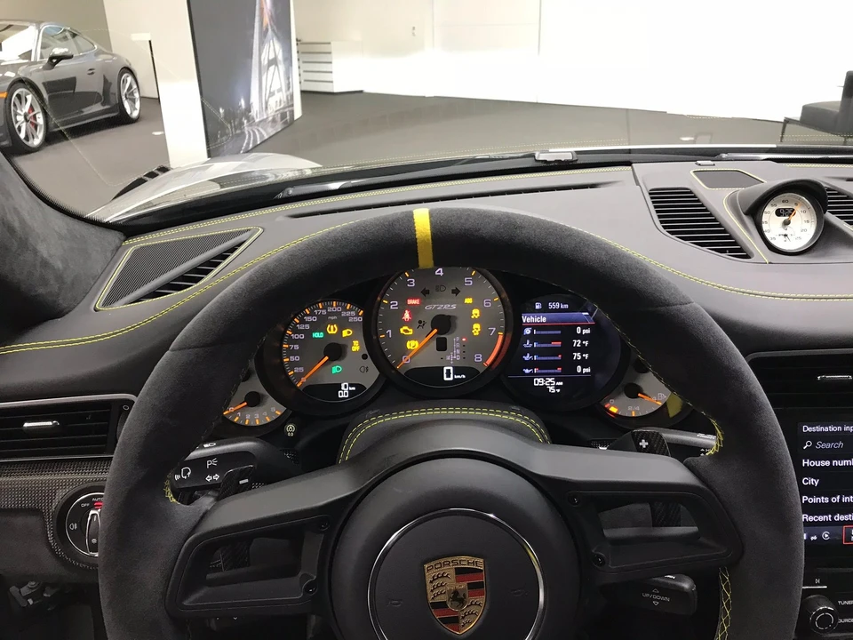 2018 Porsche 991 GT2 RS - Image 6 of 8