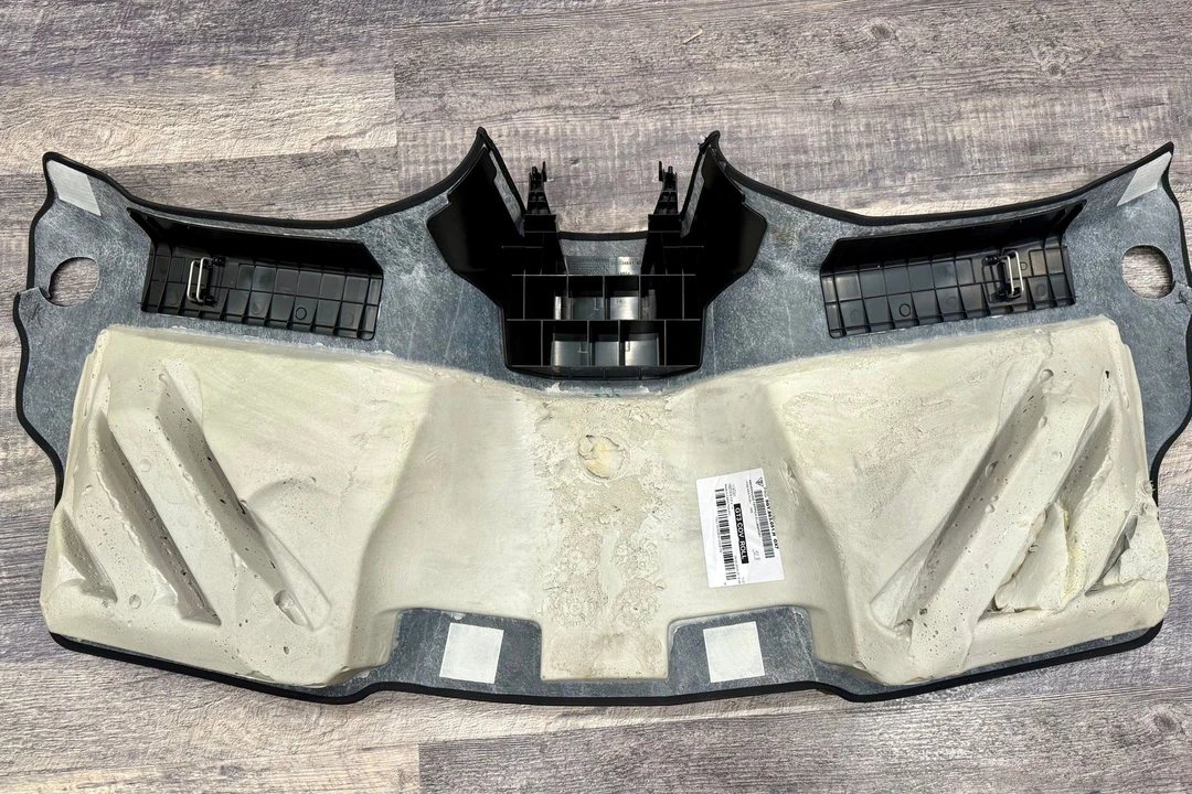 Parts & Memorabilia Seats & Interior - Image 6 of 7