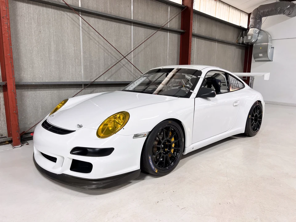 2006 Porsche 997 Carrera - Image 2 of 31