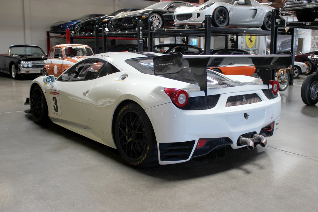 2011 Ferrari 458 Italia - Image 25 of 31