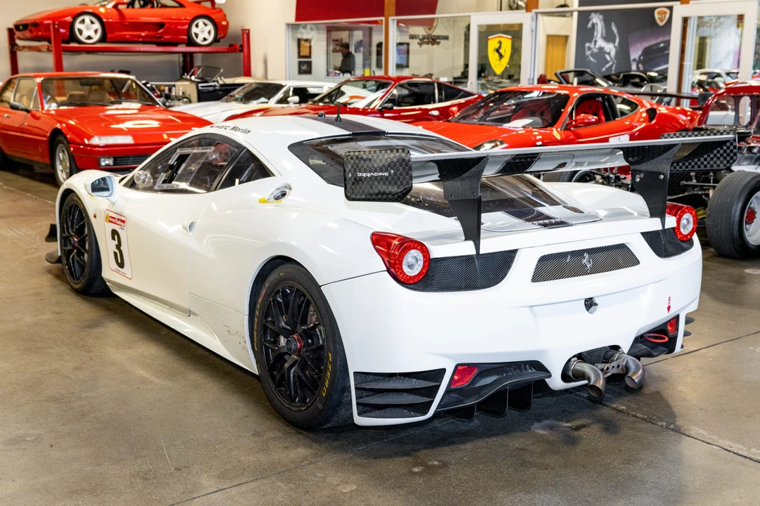 2011 Ferrari 458 Italia - Image 17 of 31