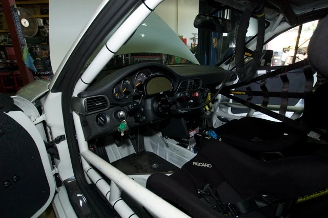 2011 Porsche 997 GT3 RS - Image 2 of 5