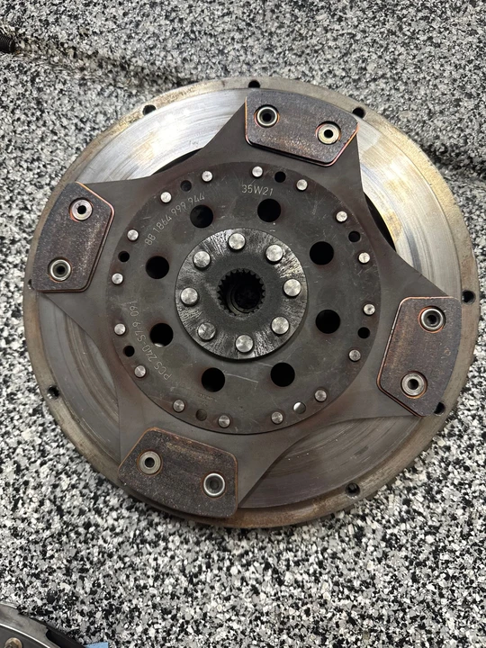 1999 Parts & Memorabilia Gearboxes - Image 3 of 4