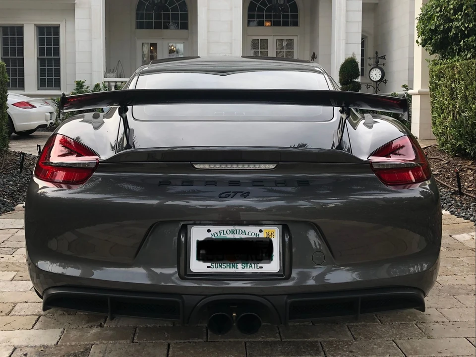 2016 Porsche 981 Cayman GT4 - Image 9 of 19