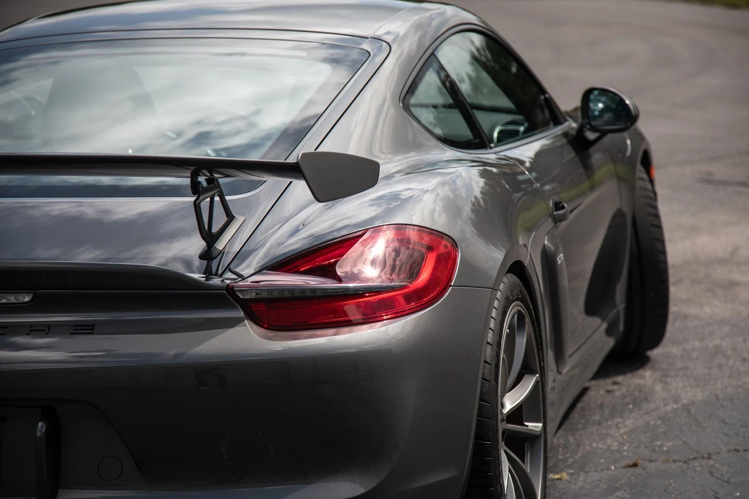 2016 Porsche 981 Cayman GT4 - Image 2 of 19