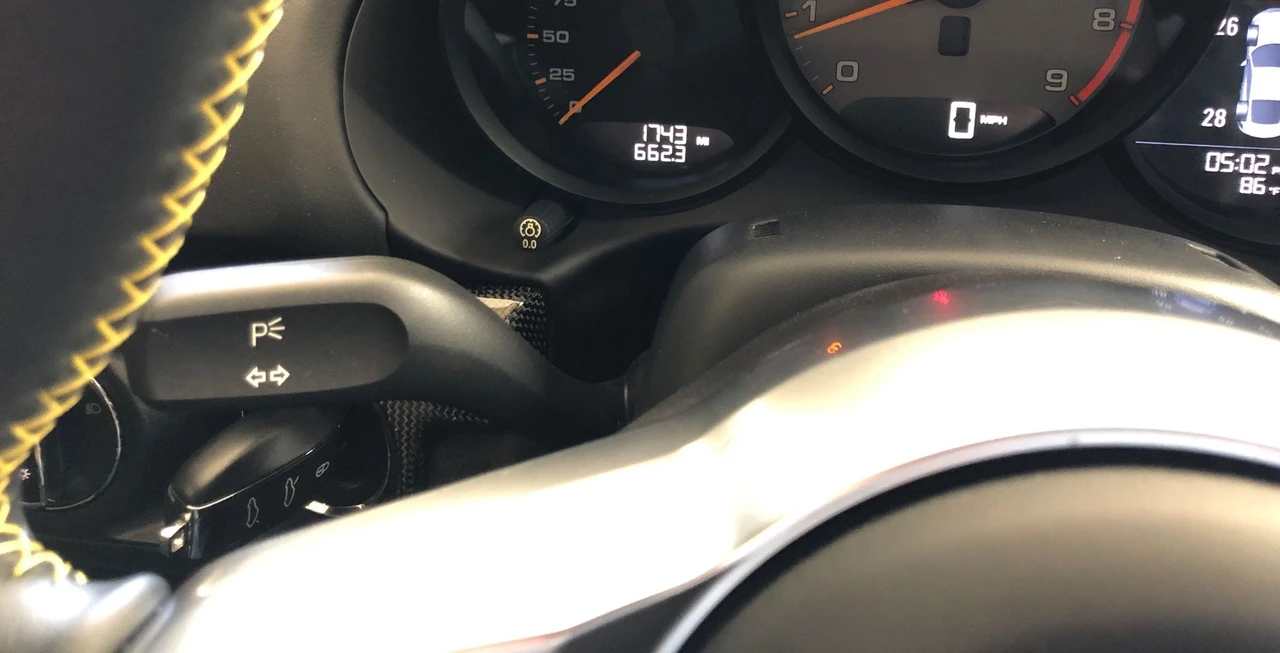 2016 Porsche 981 Cayman GT4 - Image 2 of 22