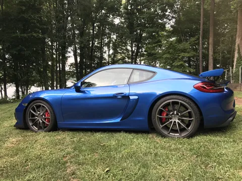 2016 Porsche Cayman GT4