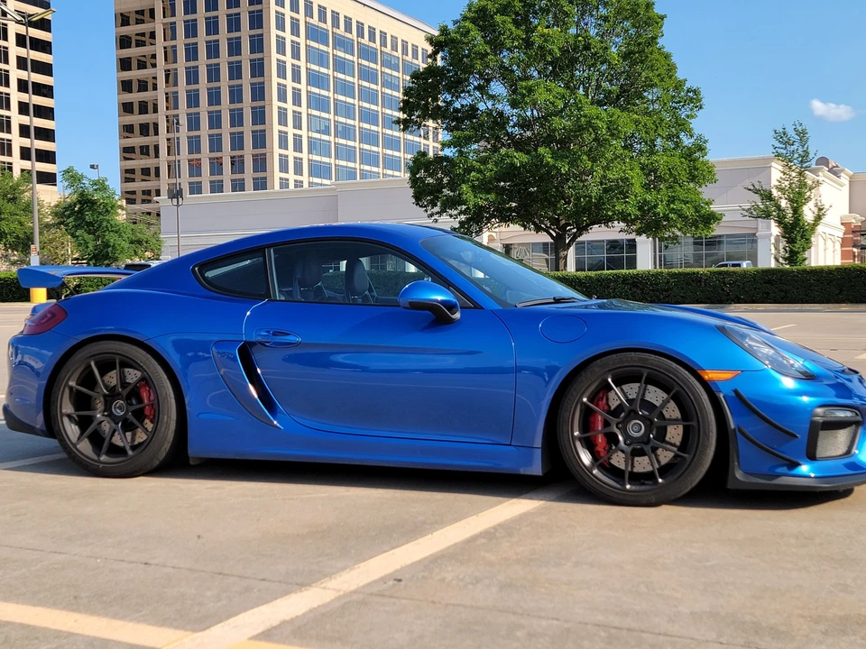 2016 Porsche 981 Cayman GT4 - Image 8 of 14