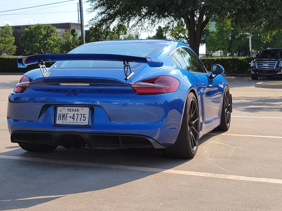 2016 Porsche 981 Cayman GT4 - Image 4 of 14