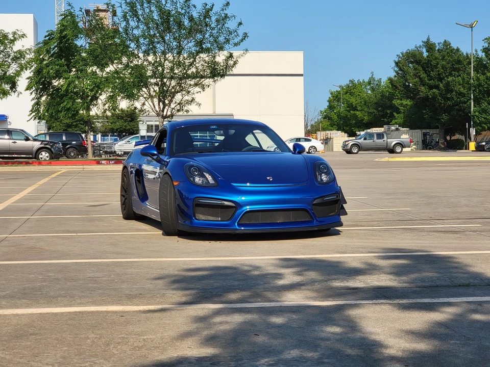 2016 Porsche 981 Cayman GT4 - Image 2 of 14