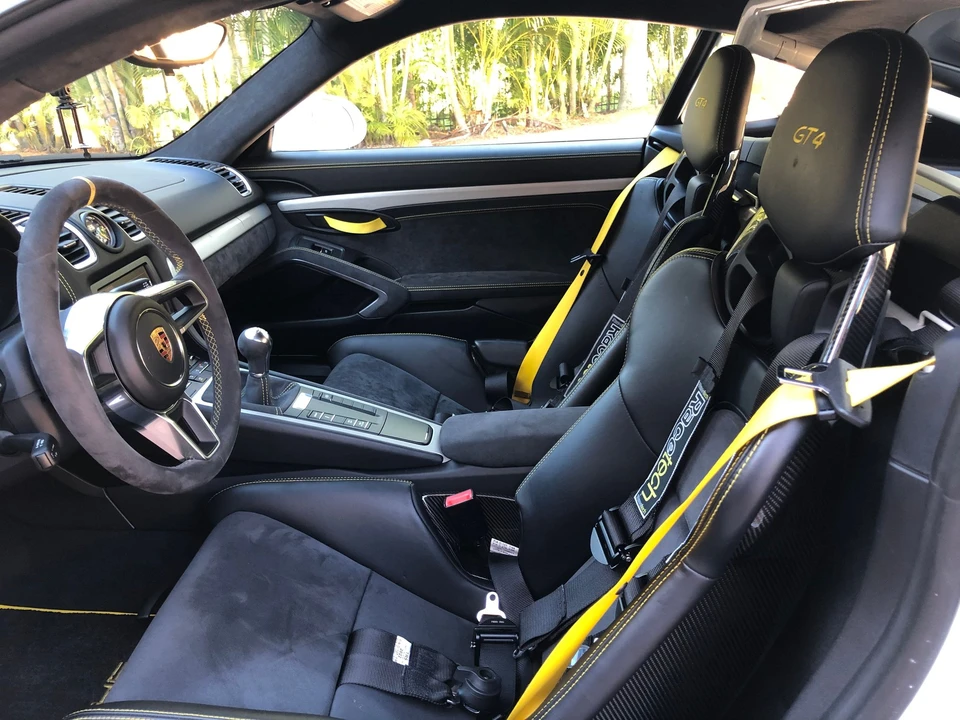 2016 Porsche 981 Cayman GT4 - Image 5 of 9