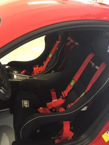 2016 Porsche 981 Cayman GT4 - Image 4 of 8