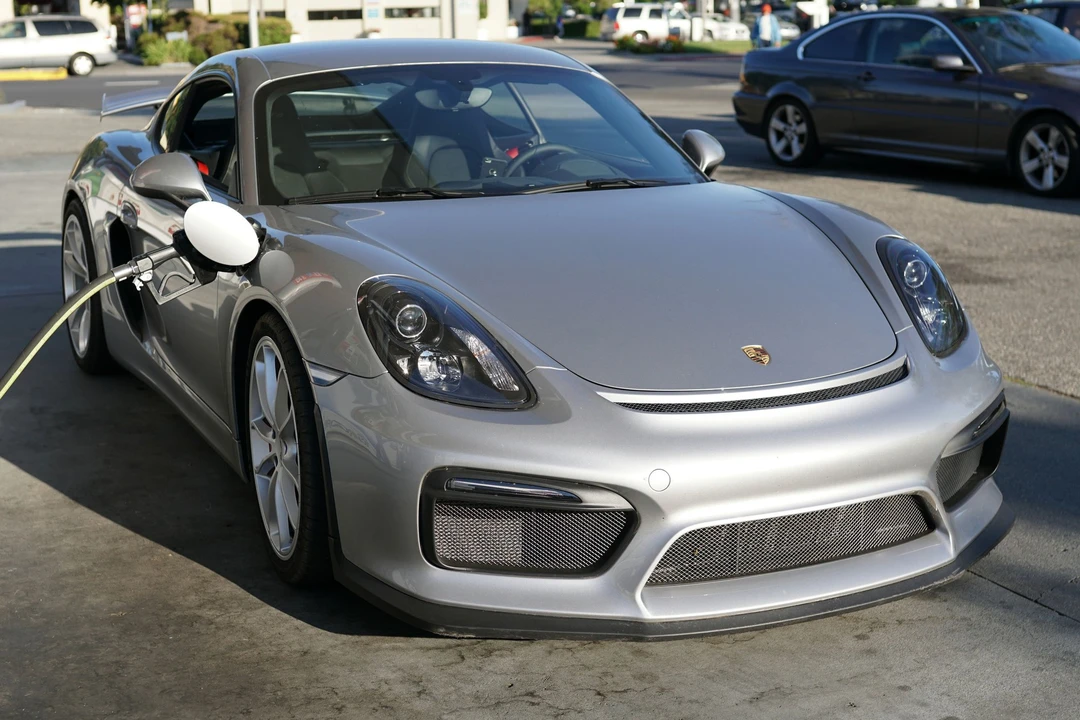 2016 Porsche 981 Cayman GT4 - Image 3 of 5
