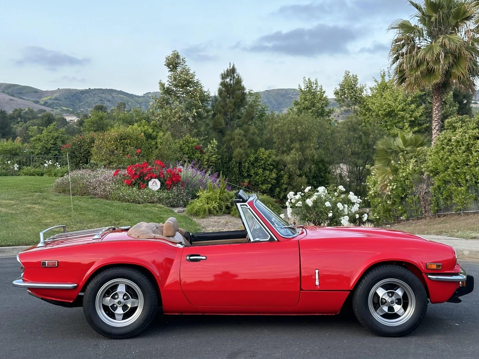 Triumph Spitfire - Image 8 of 31