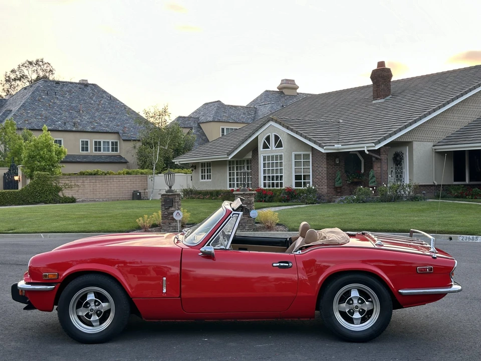 Triumph Spitfire - Image 14 of 31