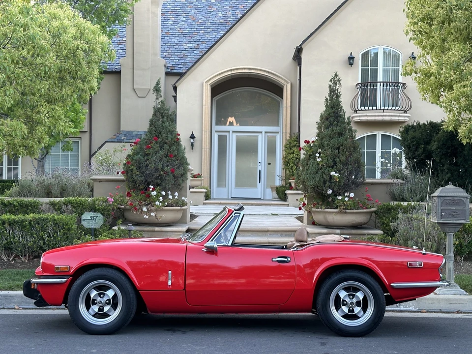 Triumph Spitfire - Image 15 of 31