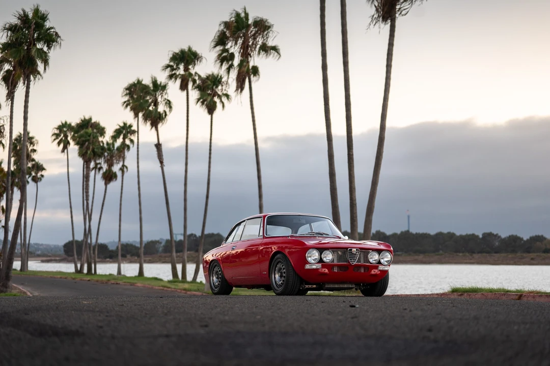 1974 Alfa Romeo 2000 GT Veloce - Image 17 of 31