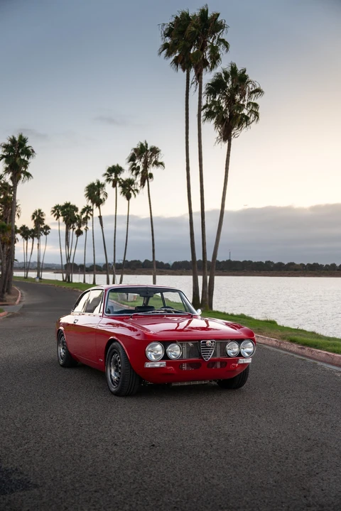 1974 Alfa Romeo 2000 GT Veloce - Image 20 of 31