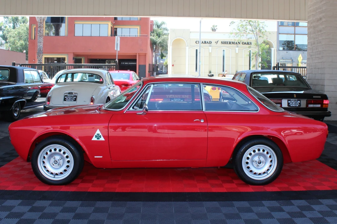 1964 Alfa Romeo Giulia Sprint GT - Image 10 of 31