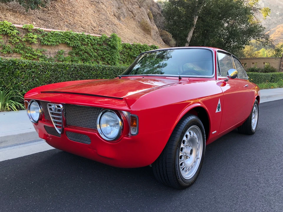 1964 Alfa Romeo Giulia Sprint GT - Image 3 of 31