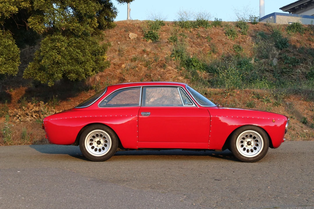 1974 Alfa Romeo GT 1300 Junior - Image 4 of 31