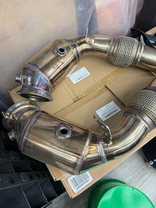 2014 Parts & Memorabilia Mechanical Components - Image 2 of 2