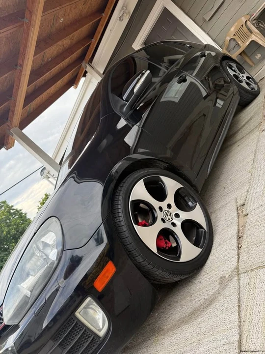 2011 Volkswagen GTI Mk6 - Image 2 of 2