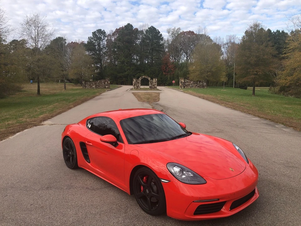 2017 Porsche 718 Cayman S - Image 9 of 18