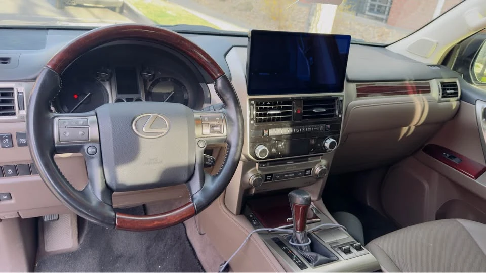 2019 Lexus GX 2nd Gen - Image 8 of 10