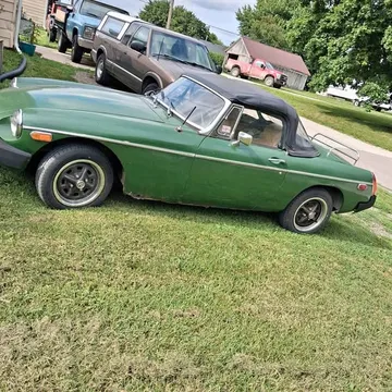 1976 MG Gaming PC and Monitor