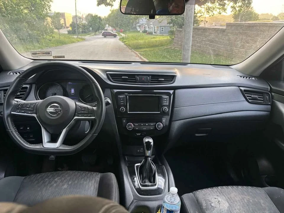 2020 Nissan Rogue - Image 5 of 5