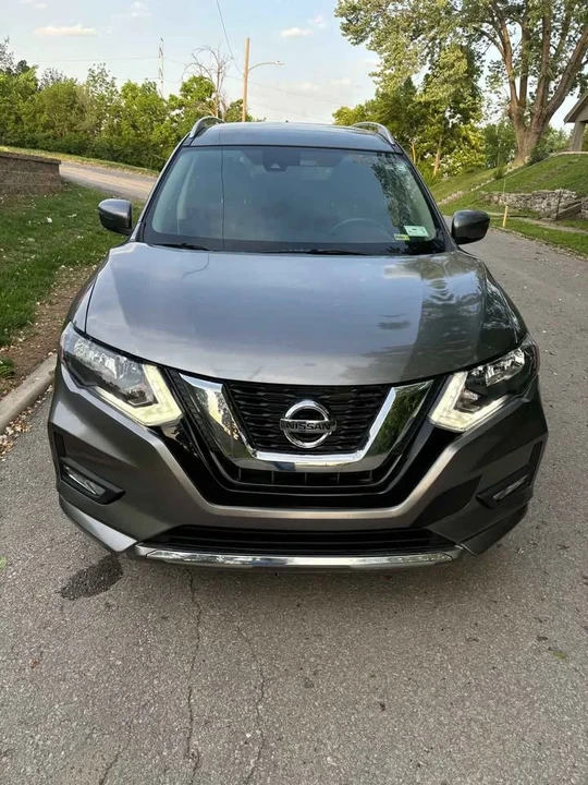 2020 Nissan Rogue - Image 2 of 5
