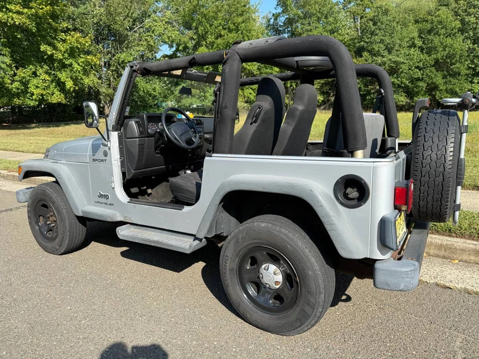 2004 Jeep TJ Wrangler - Image 9 of 14