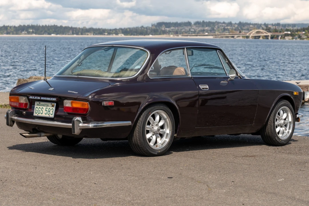 1974 Alfa Romeo 2000 GT Veloce - Image 11 of 31